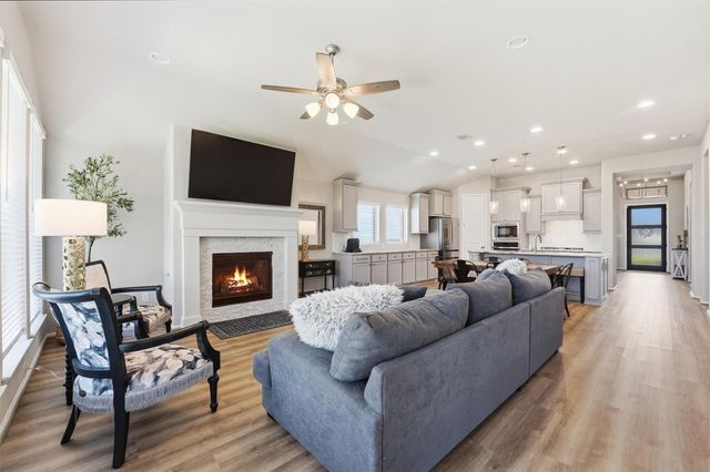 1127 Beals Creek Street, Conroe, TX 77304