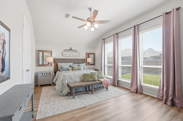 1127 Beals Creek Street, Conroe, TX 77304