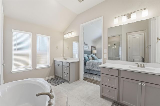 1127 Beals Creek Street, Conroe, TX 77304