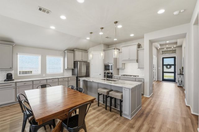 1127 Beals Creek Street, Conroe, TX 77304