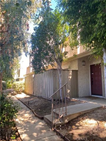 18445 Hatteras 603, Tarzana, CA 91356