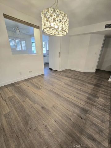 18445 Hatteras 603, Tarzana, CA 91356