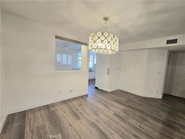 18445 Hatteras 603, Tarzana, CA 91356