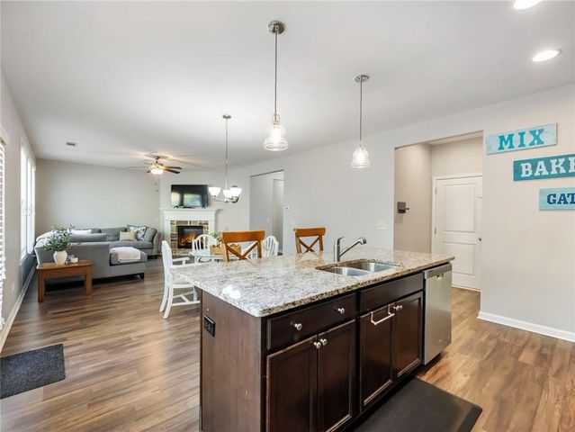 5907 Waterway Place, Flowery Branch, GA 30542