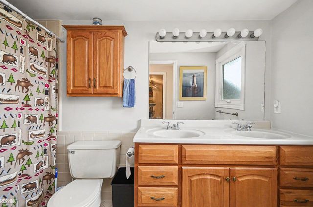 7202 Harbor Drive, Algonac, MI 48001