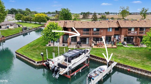 7202 Harbor Drive, Algonac, MI 48001