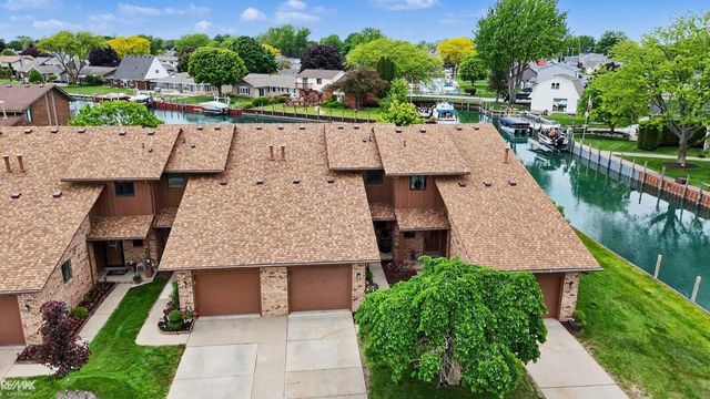 7202 Harbor Drive, Algonac, MI 48001