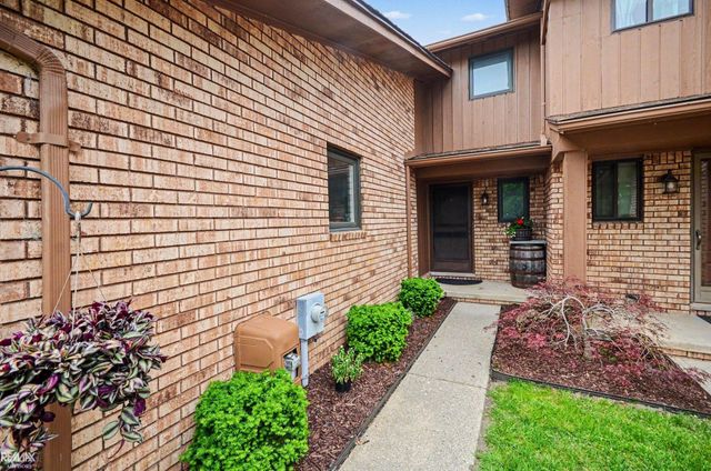 7202 Harbor Drive, Algonac, MI 48001