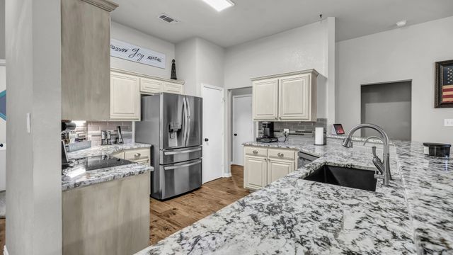229 Willow Creek Drive, Weatherford, TX 76085