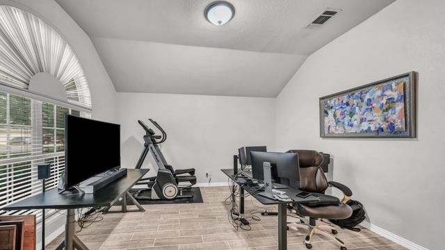 229 Willow Creek Drive, Weatherford, TX 76085