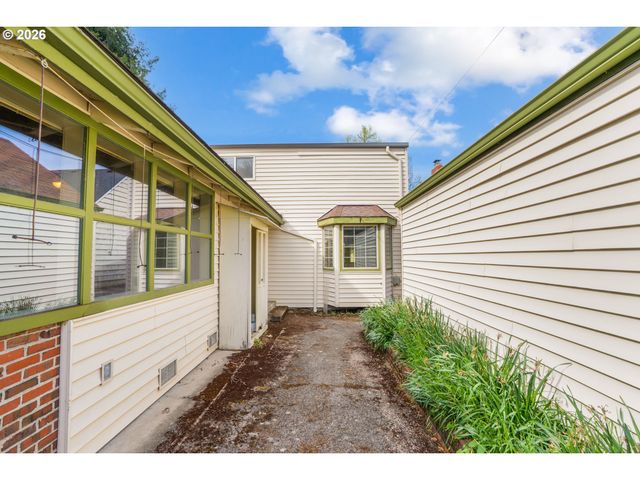 732 E 22ND Ave, Eugene, OR 97405