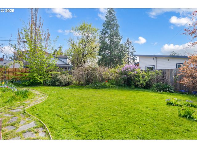 732 E 22ND Ave, Eugene, OR 97405