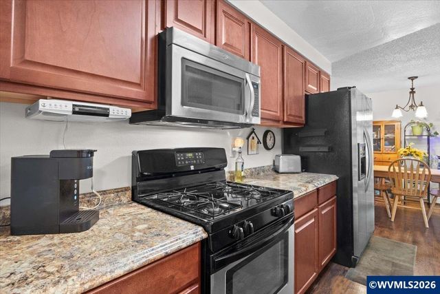 2456 Ermine St SE, Albany, OR 97322