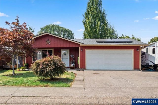 2456 Ermine St SE, Albany, OR 97322