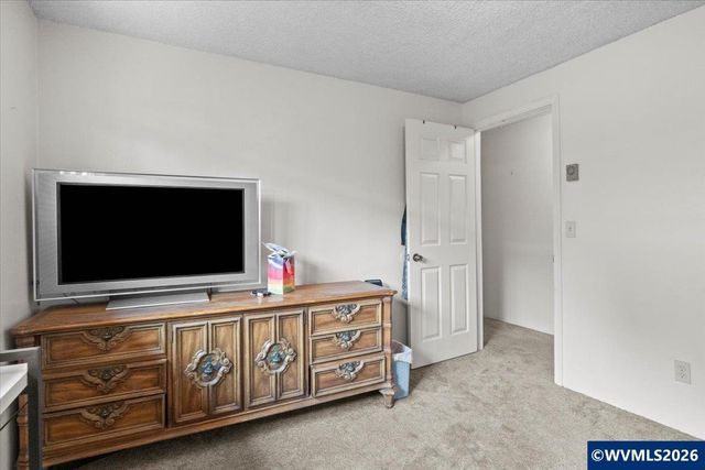 2456 Ermine St SE, Albany, OR 97322