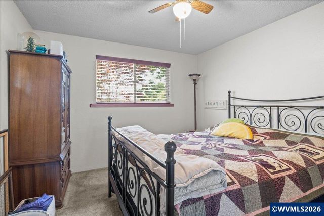 2456 Ermine St SE, Albany, OR 97322