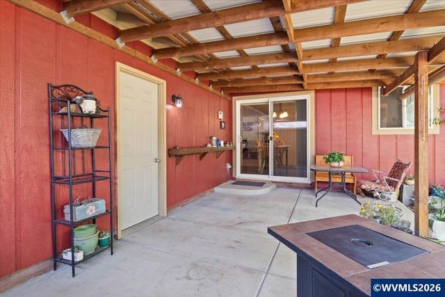 2456 Ermine St SE, Albany, OR 97322