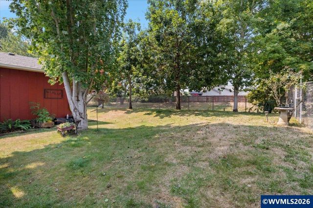 2456 Ermine St SE, Albany, OR 97322