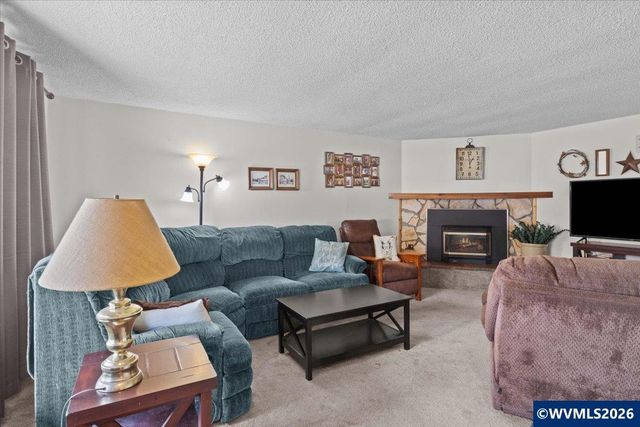 2456 Ermine St SE, Albany, OR 97322