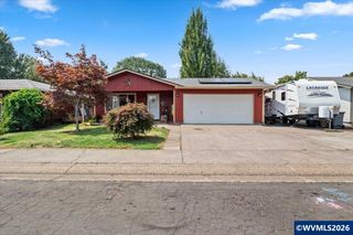 2456 Ermine St SE, Albany, OR 97322