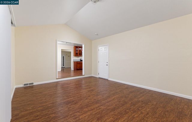 1371 Springhill Dr, Pittsburg, CA 94565