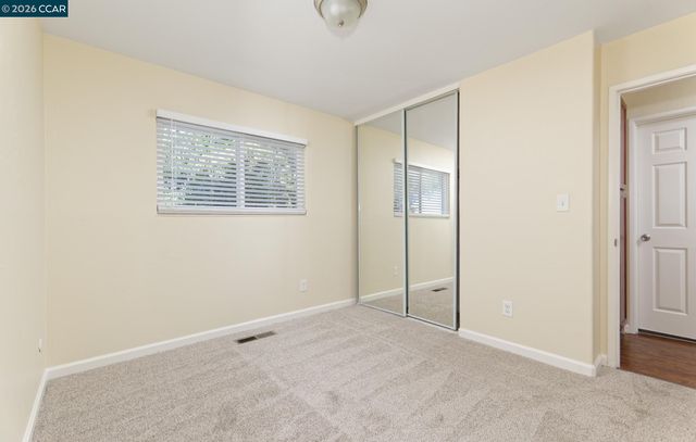 1371 Springhill Dr, Pittsburg, CA 94565