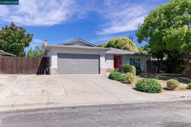 1371 Springhill Dr, Pittsburg, CA 94565