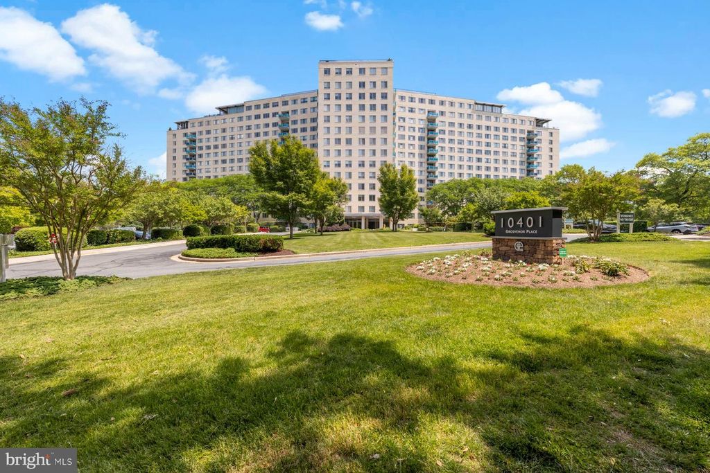 Image 1 of property listing at 10401 GROSVENOR PL #1327, Rockville, MD 20852