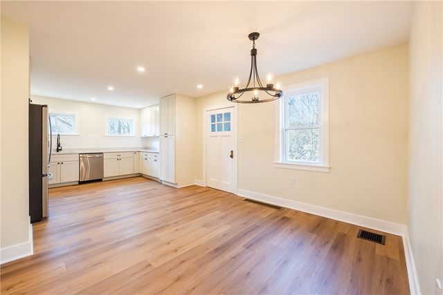 5 N Park Rd, West View, PA 15229