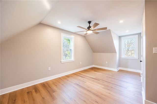 5 N Park Rd, West View, PA 15229