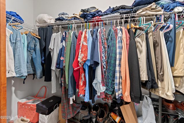 9007 Island Shore Avenue, Calabash, NC 28467