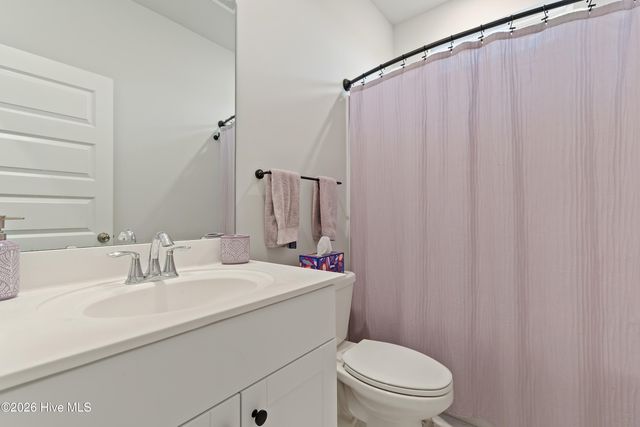 9007 Island Shore Avenue, Calabash, NC 28467