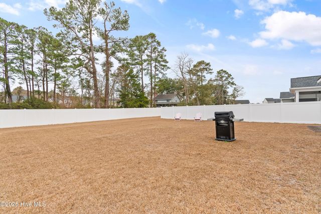 9007 Island Shore Avenue, Calabash, NC 28467