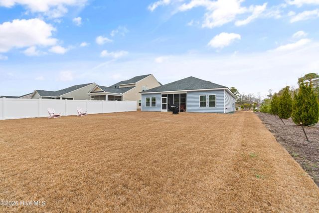 9007 Island Shore Avenue, Calabash, NC 28467