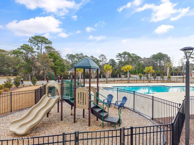 9007 Island Shore Avenue, Calabash, NC 28467