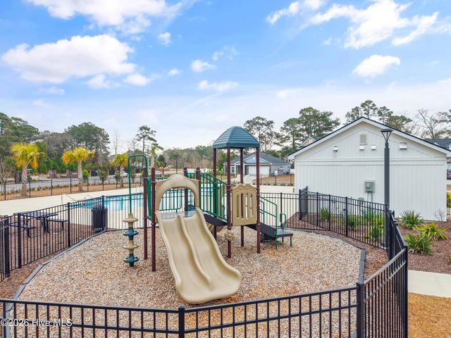9007 Island Shore Avenue, Calabash, NC 28467