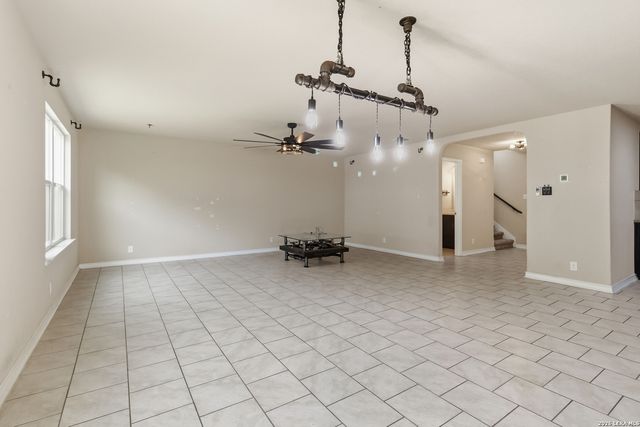 2923 Sunset Bnd, San Antonio, TX 78244