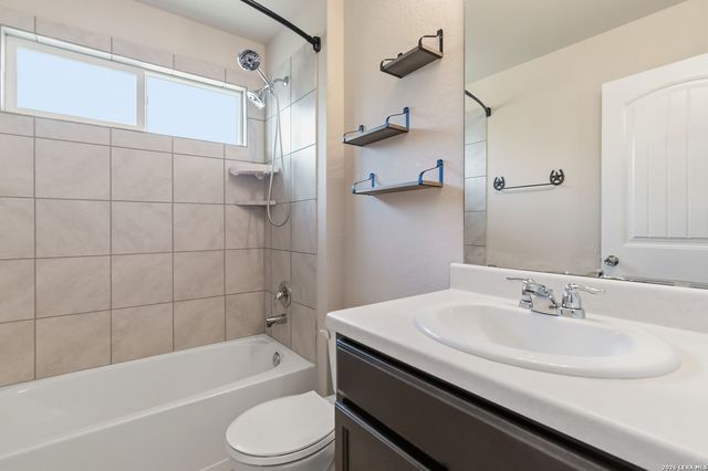 2923 Sunset Bnd, San Antonio, TX 78244