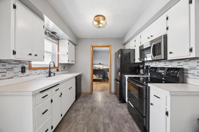 3215 Sprague Avenue, Anoka, MN 55303