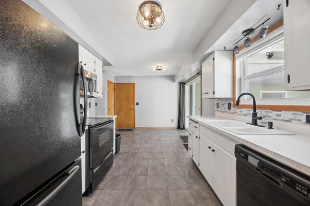 3215 Sprague Avenue, Anoka, MN 55303