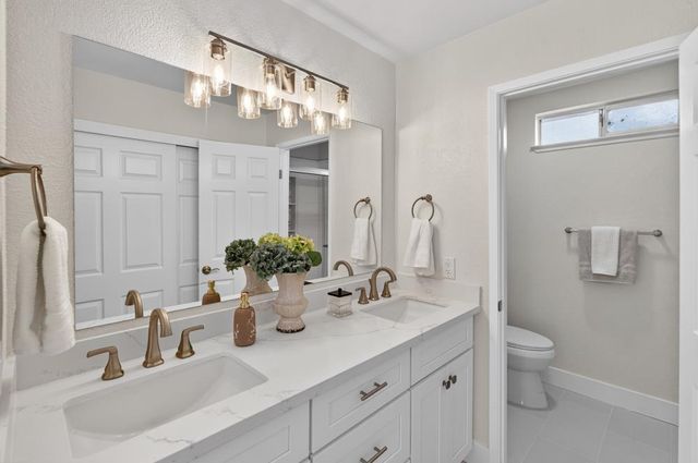 5235 Bamford Dr, Sacramento, CA 95823