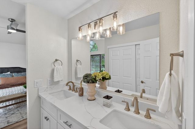 5235 Bamford Dr, Sacramento, CA 95823