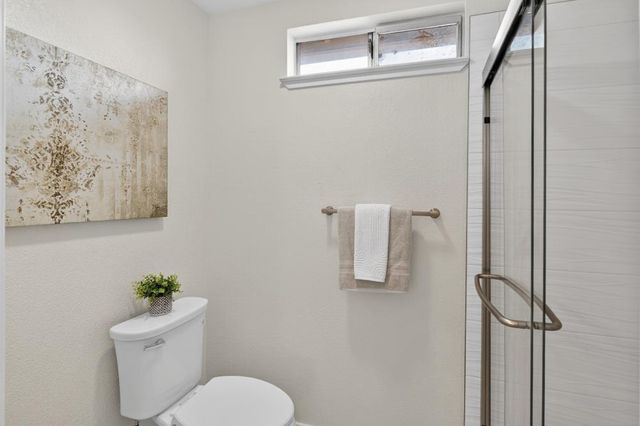 5235 Bamford Dr, Sacramento, CA 95823