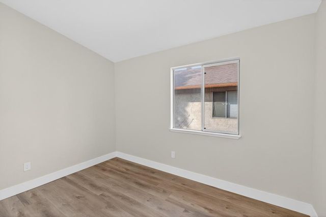 5235 Bamford Dr, Sacramento, CA 95823