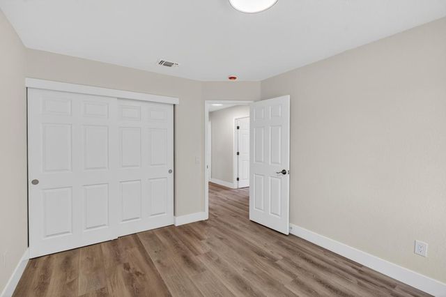 5235 Bamford Dr, Sacramento, CA 95823