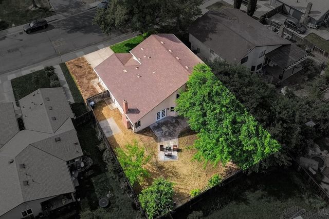 5235 Bamford Dr, Sacramento, CA 95823