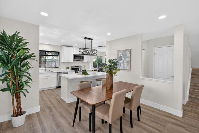 5235 Bamford Dr, Sacramento, CA 95823