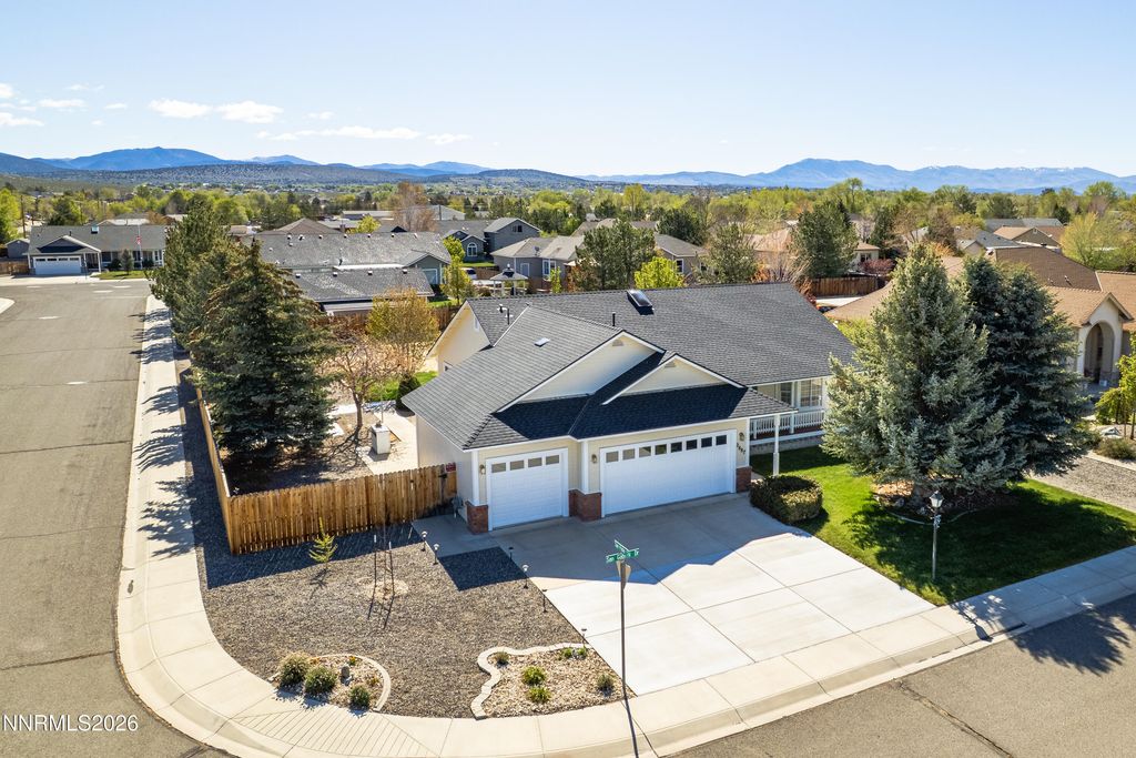 2887 San Gabriel Drive, Minden, NV 89423