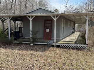 1475 Holland Road, Lafayette, TN 37083