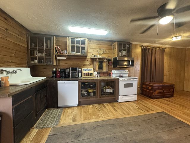 10795 Back Piney Rd, Bon Aqua, TN 37025